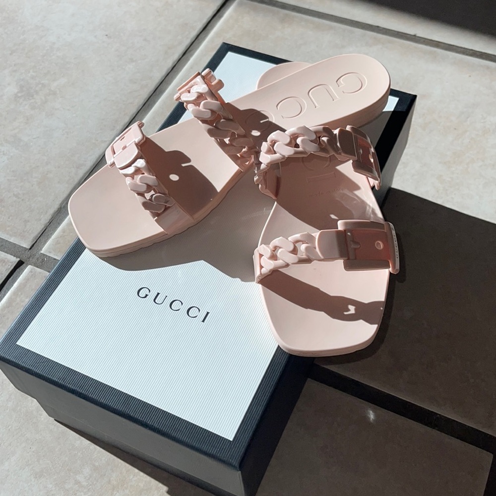 GUCCI CHAIN LINK sandals